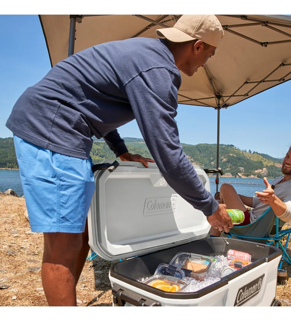 Conservadora Coleman Convoy Marine 100qt C/r White